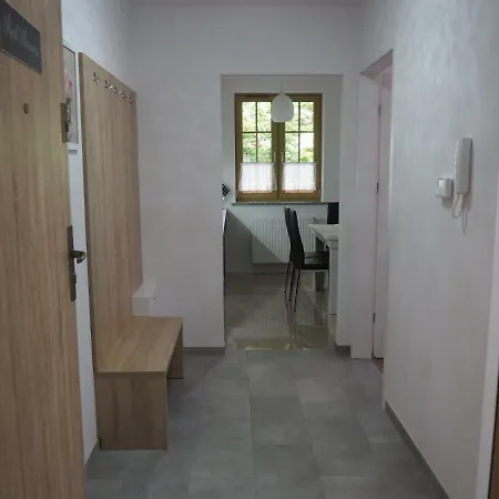 Red Flowers Apartamento *