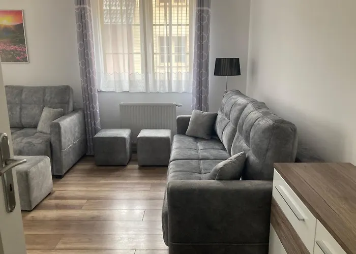 Red Flowers * Szklarska Poręba