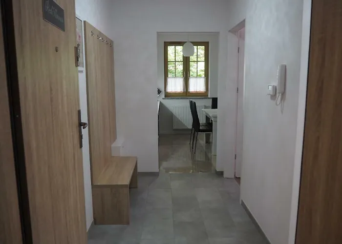 Red Flowers Apartament *